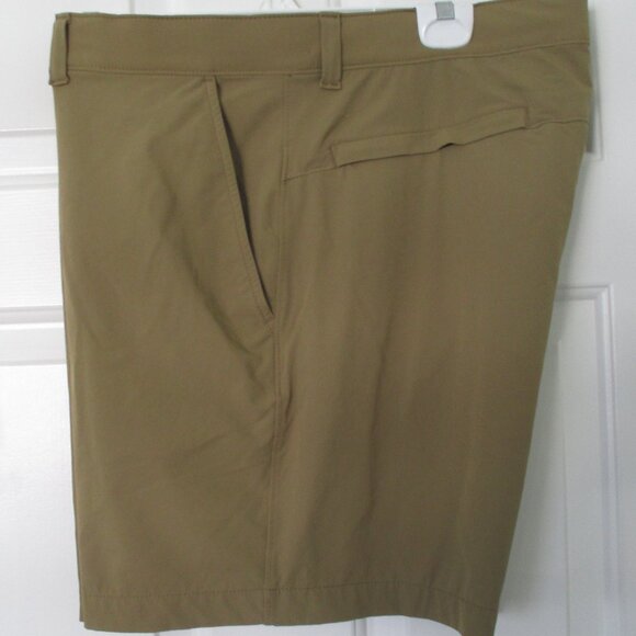 American Eagle Mens Camel Tan Stretch Active Short Pant NWOT - Size 36W-38W* - Picture 1 of 3
